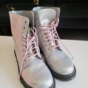 Doc Martens W10